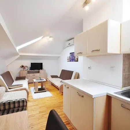 Apartman Dacic Vrnjacka Banja Exterior photo